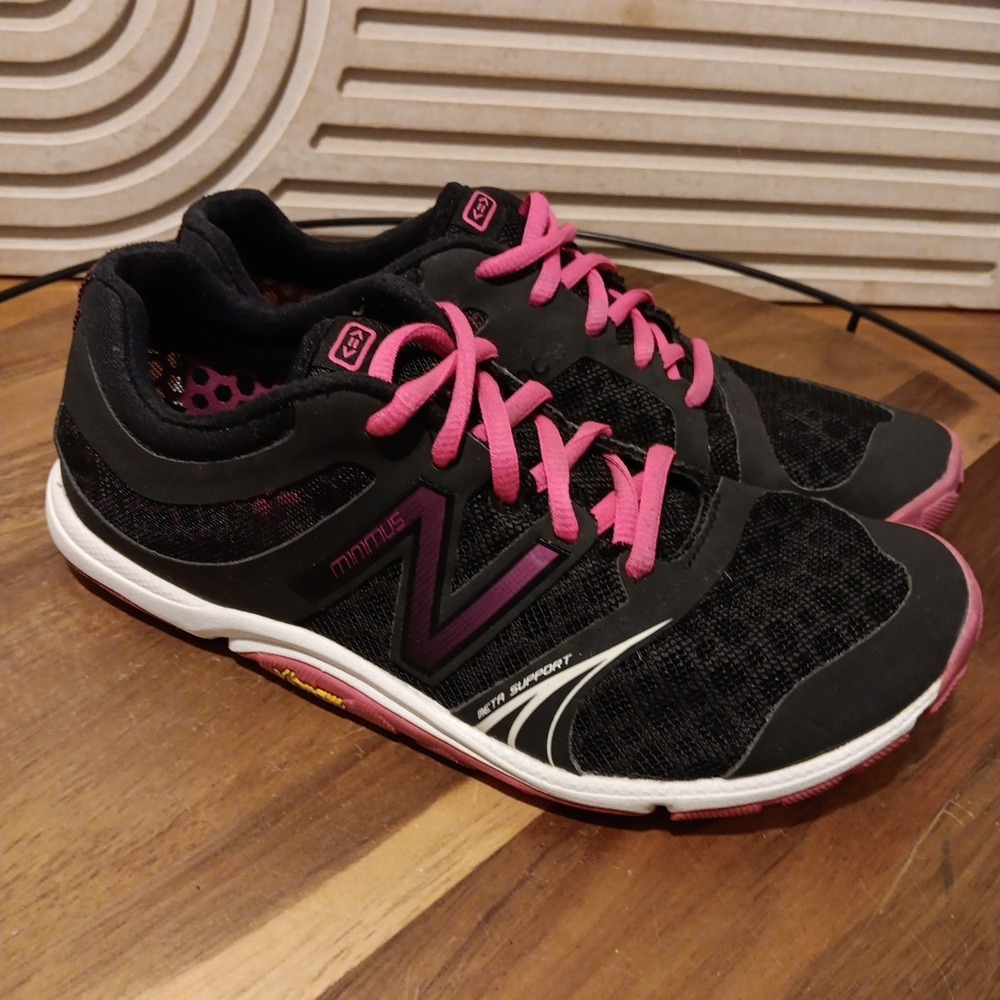 New Balance Minimus Cross Trainers Black Sneakers Shoes WX20BP3 Women's 7